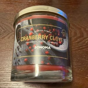 Cranberry Clove Candle NWT & FREE SHIPPING
